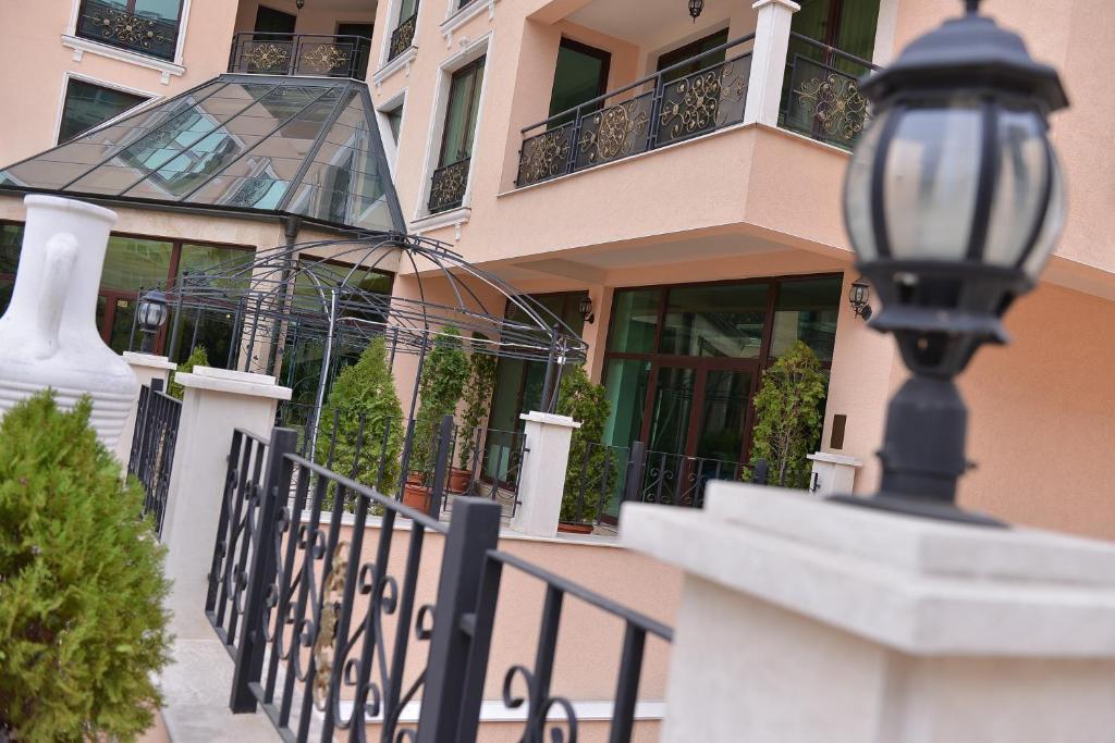 Anastasia Boutique Aparthotel Софія Екстер'єр фото